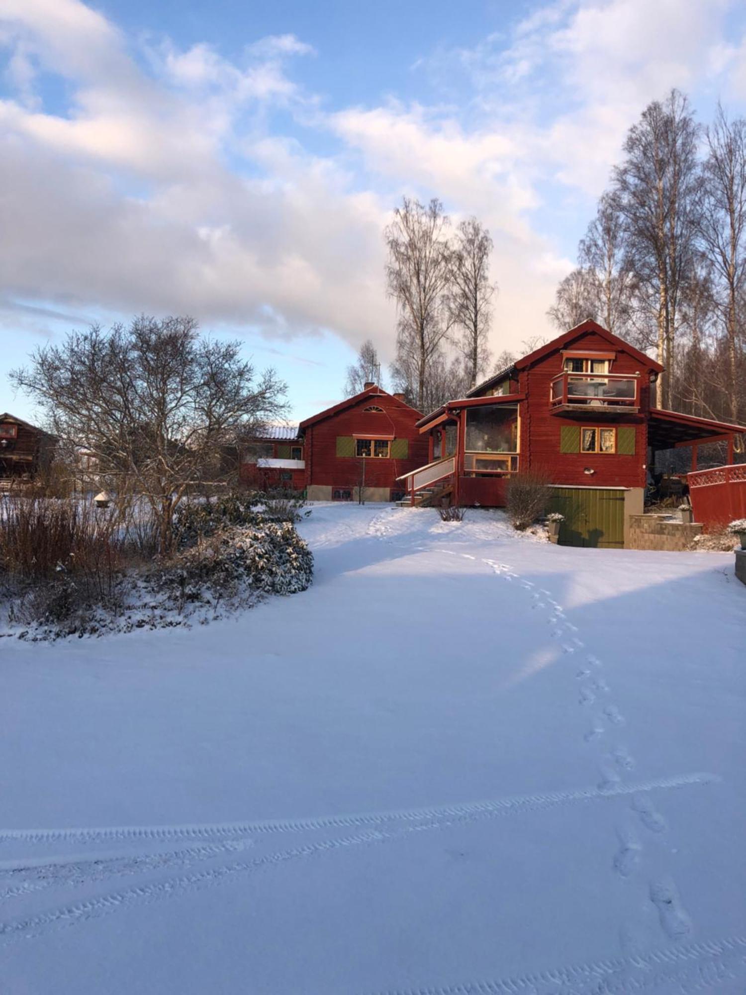 Mysigt Boende I Raettvik Med Utsikt Oever Siljan Экстерьер фото