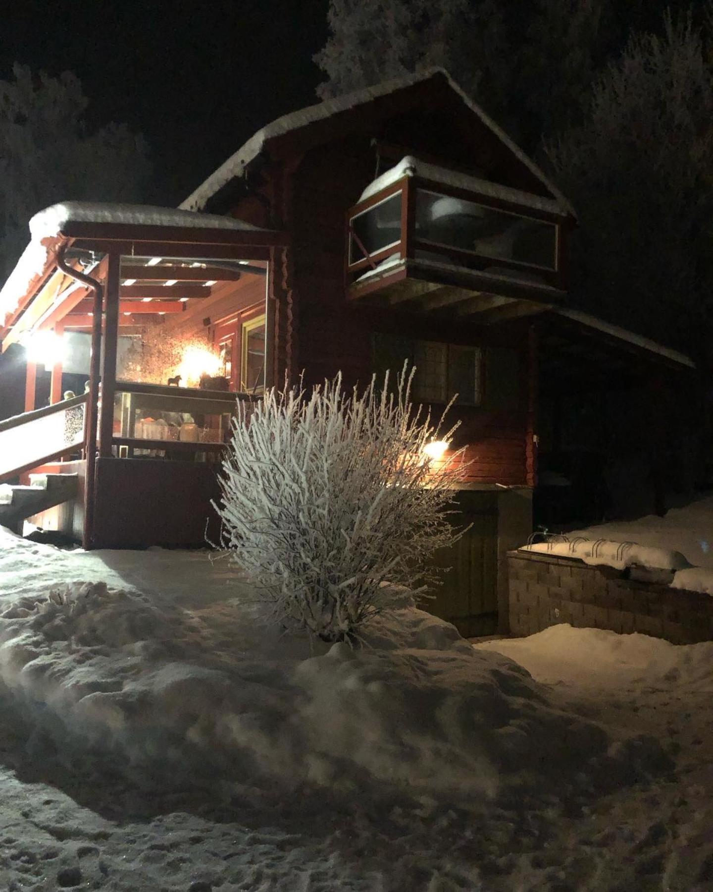 Mysigt Boende I Raettvik Med Utsikt Oever Siljan Экстерьер фото