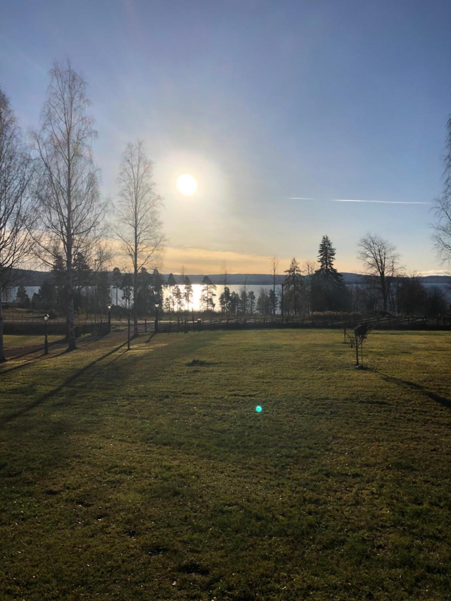 Mysigt Boende I Raettvik Med Utsikt Oever Siljan Экстерьер фото